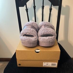 Ugg fluffita shoes